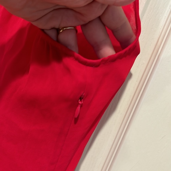 🌸Buy 3 for $15🌸 DKNY tank, size 16 - Picture 3 of 5